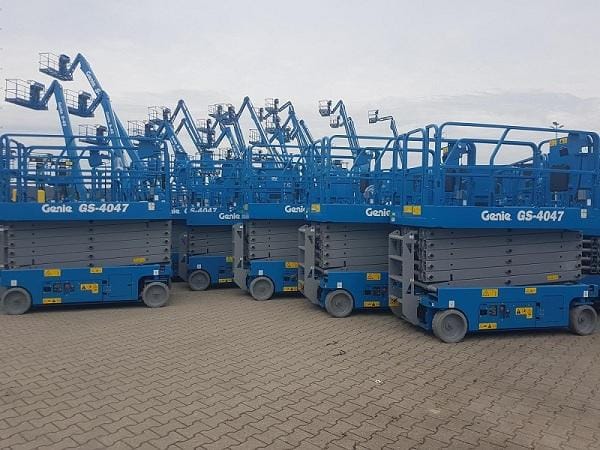 XE NÂNG NGƯỜI GENIE