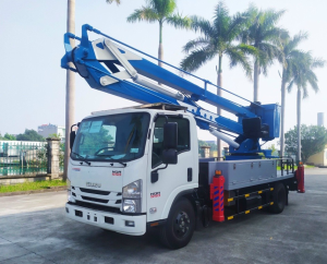 xe nâng người sửa chữa điện